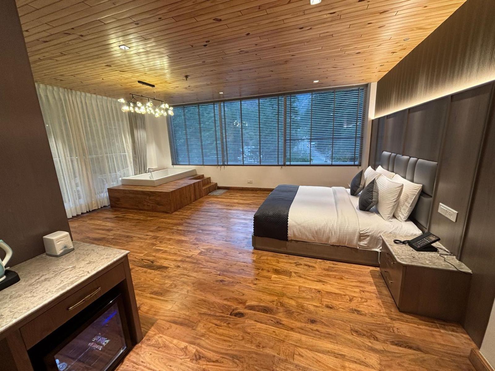 Moksha Riverside Resort Kasol Exterior foto